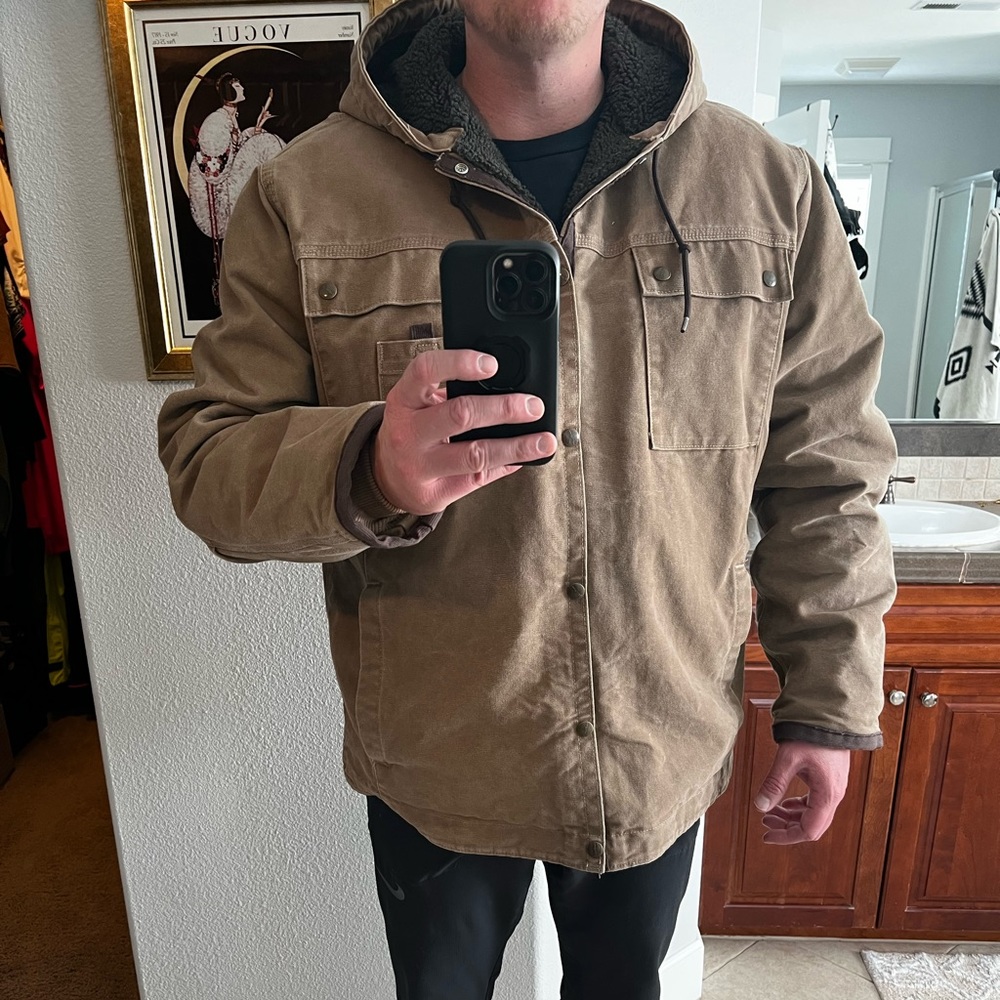 Carhartt fleece lined heavy duty coat